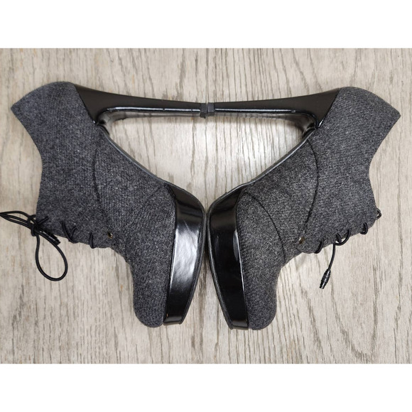 Stuart Weitzman Gray Heeled Shoes - Picture 7 of 10